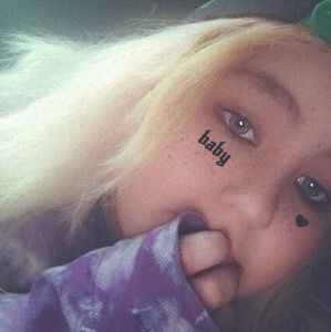 Meet your Posher, Elexis